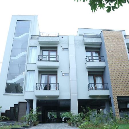 Royal Residence On Sohna Road Delhi  Buitenkant foto