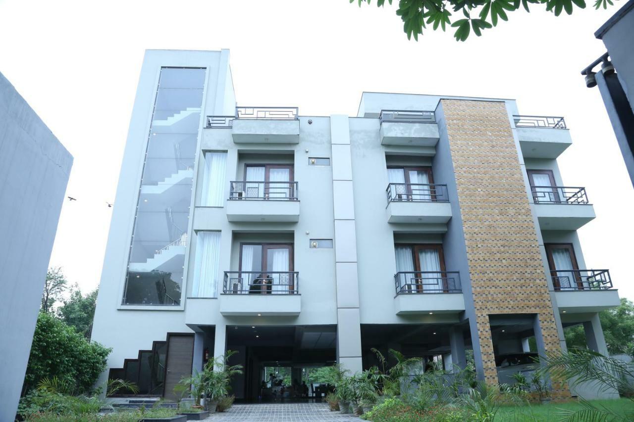 Royal Residence On Sohna Road Delhi  Buitenkant foto