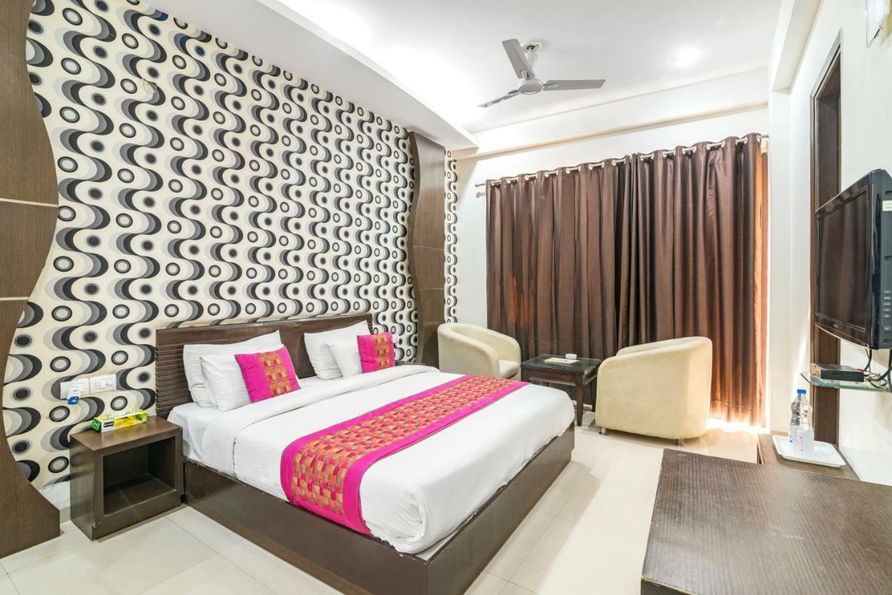 Royal Residence On Sohna Road Delhi  Buitenkant foto